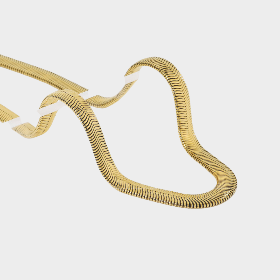 WIDE SNAKE NECKLACE